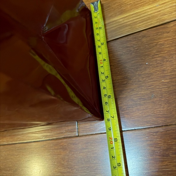 Gucci Deep Red gift with White Handles new - Picture 8 of 10